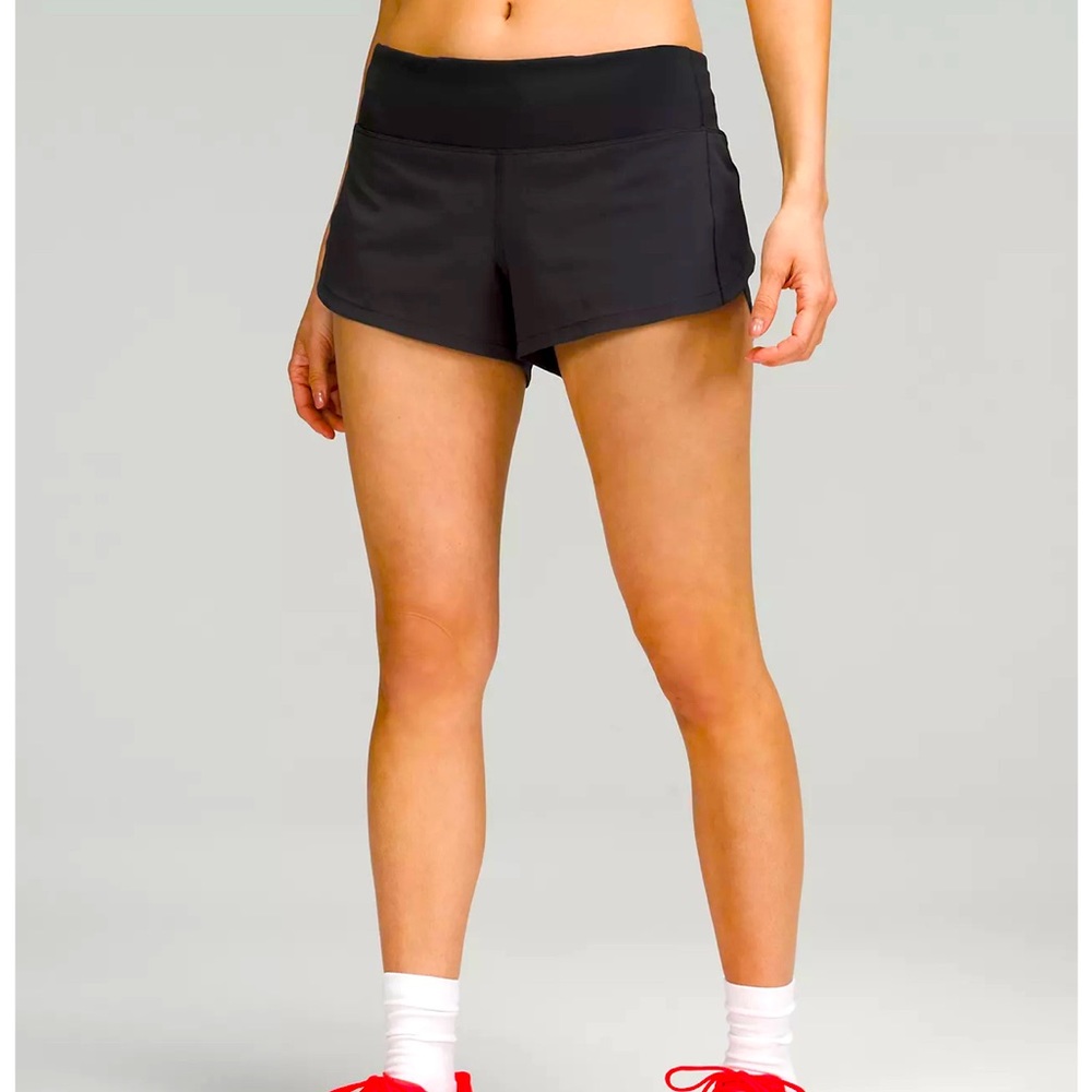 Lululemon Speed up shorts 2.5”